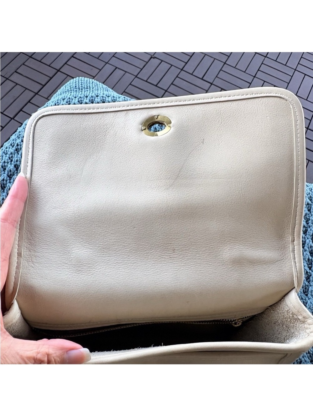 Vintage Coach Courts - Picture 10 of 15